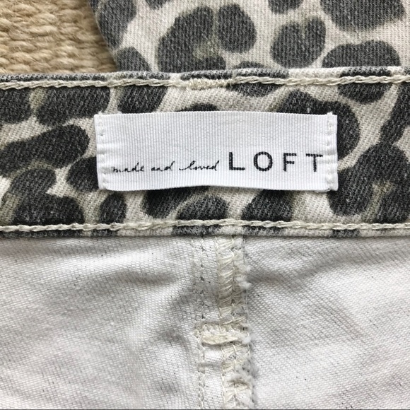 LOFT | Leopard Print Modern Skinny Jeans | 8 - Picture 8 of 10